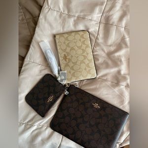 Brand new Coach Signature Pouch Trio Light Khaki/Brown Multi